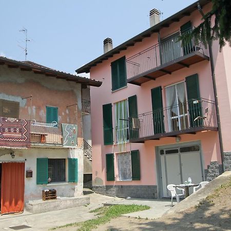 B&B Localita Manzoniane Lecco Rum bild