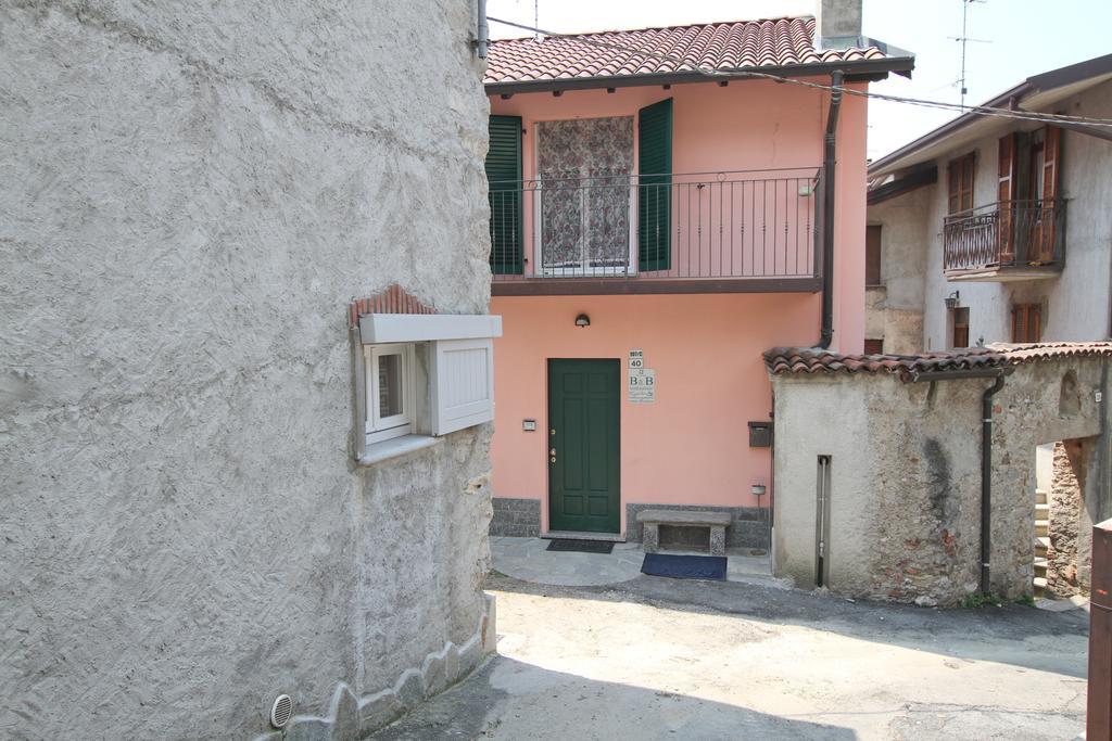 B&B Localita Manzoniane Lecco Rum bild